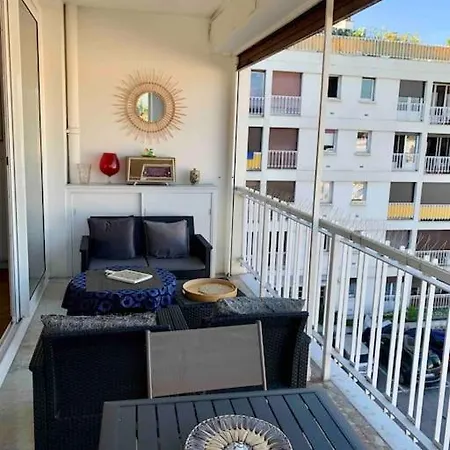 Apartamento Cyrille Besset - T2 Avec Balcon