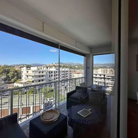 Apartamento Cyrille Besset - T2 Avec Balcon